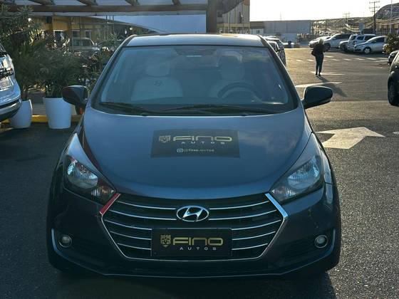 HYUNDAI HB20 1.0 COMFORT PLUS 12V FLEX 4P MANUAL